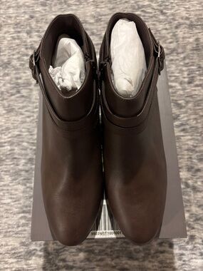 Style & Co Willaap Ankle Booties Dark Roast Brown Buckle Zip Size 10.5 J241